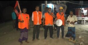 নিরাপদ আশ্রয়ে যেতে মাইকিং ভোলায়